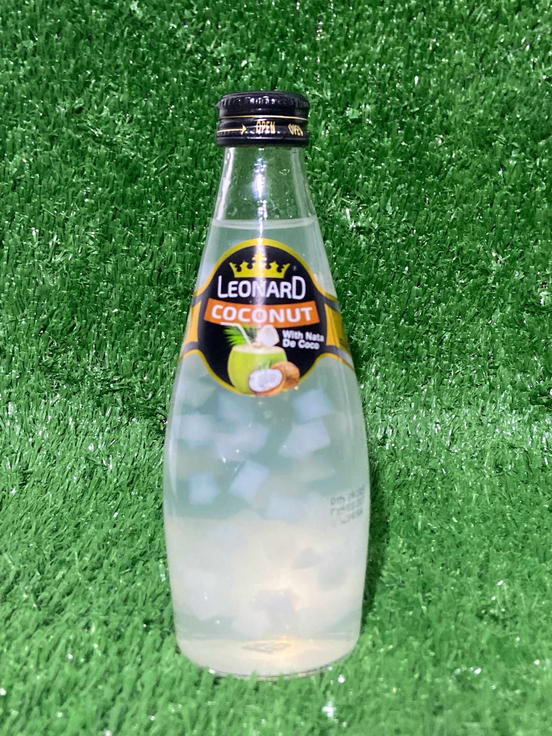 С кокосоыми кубиками Coconut кокос 300мл